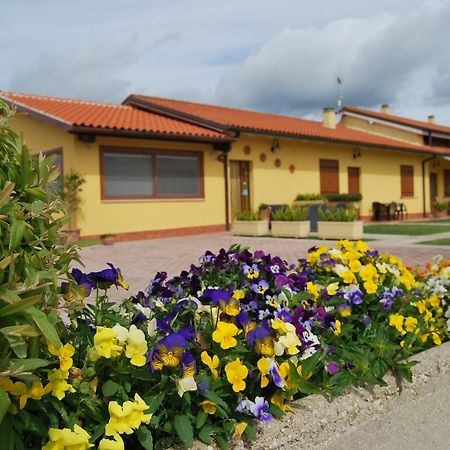 Le Terre Di Bac Bed & Breakfast Borgo Montenero Екстериор снимка